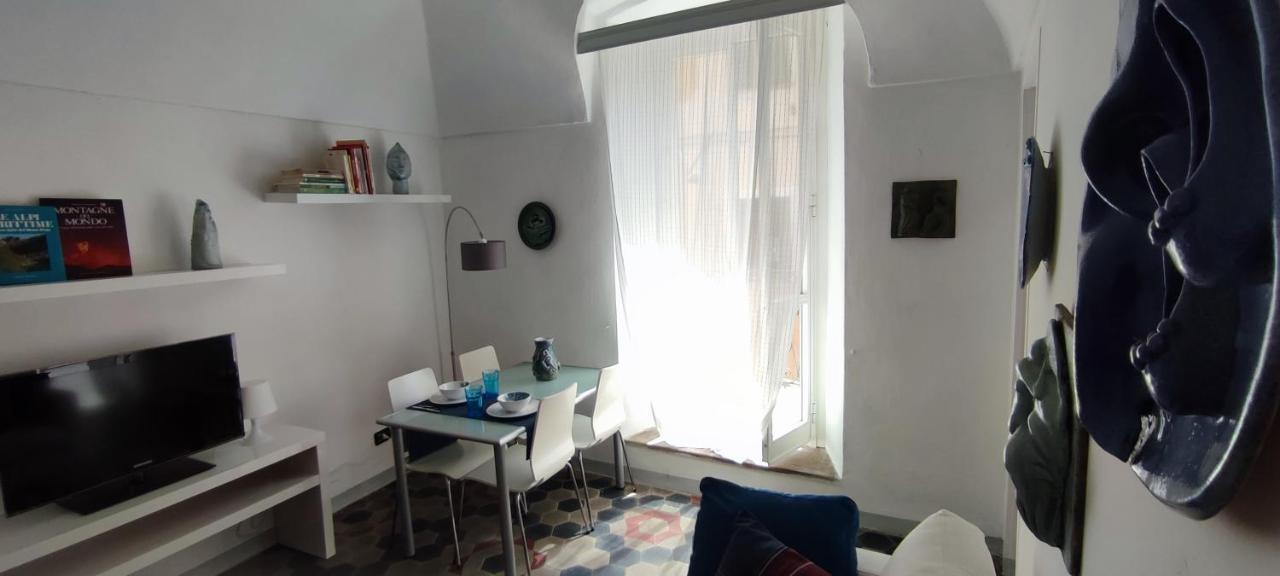 Ideale Per Escursionisti, A Pochi Minuti Dal Mare E Dalle Falesie- Casa Celeste Cisano sul Neva Bagian luar foto
